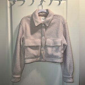 A&F Women’s Cropped Sherpa Shirt Jacket Cream